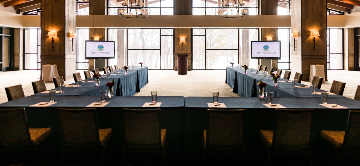 carousel-meeting-services-venues-2-1200x556-02 Grand Hall meeting space at SentryWorld.