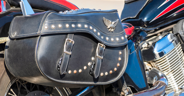 Motorcycle saddlebag