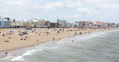 Beach and waves in cloudy weather