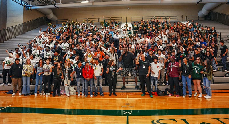 shaq-community-3 Shaquille O'Neal and students gathered in the gymnasium at Rancho High School in Las Vegas