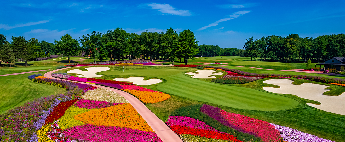 Aerial view of Hole 16 at SentryWorld