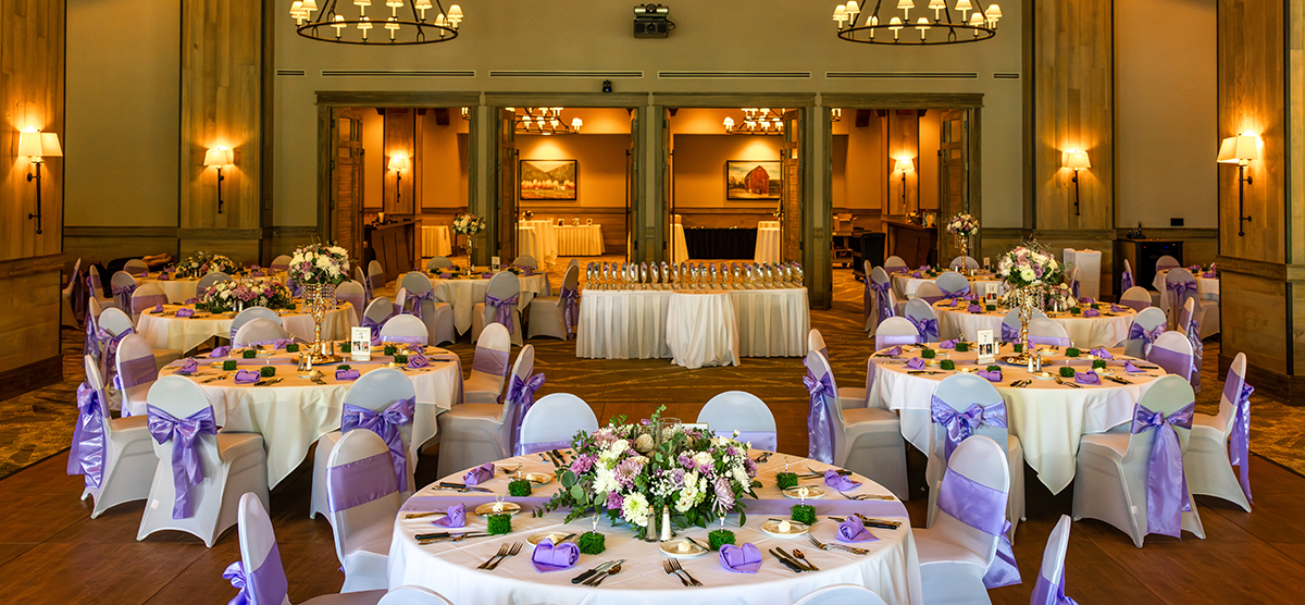 carousel-wedding-venue-grand-hall-2-1200x556 Round tables set up for a wedding in the grand hall.