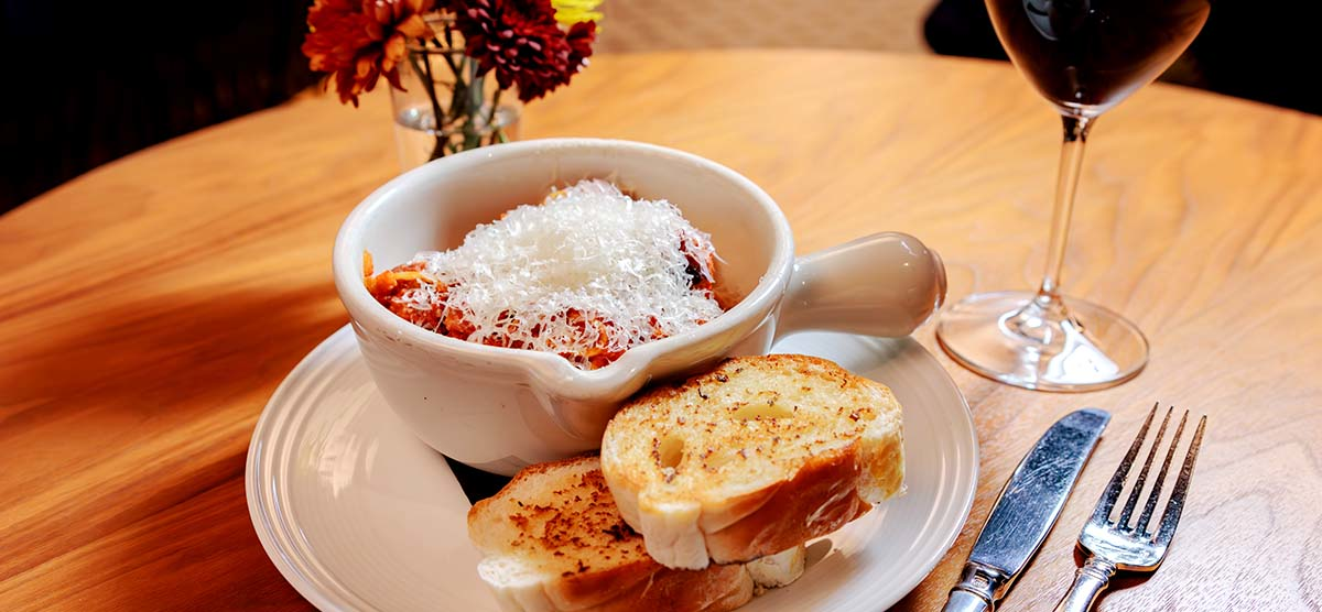 Baked spaghetti and meatballs