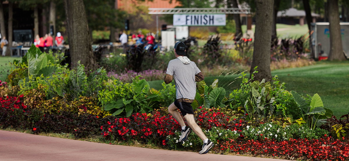 Runner finishing the race. 