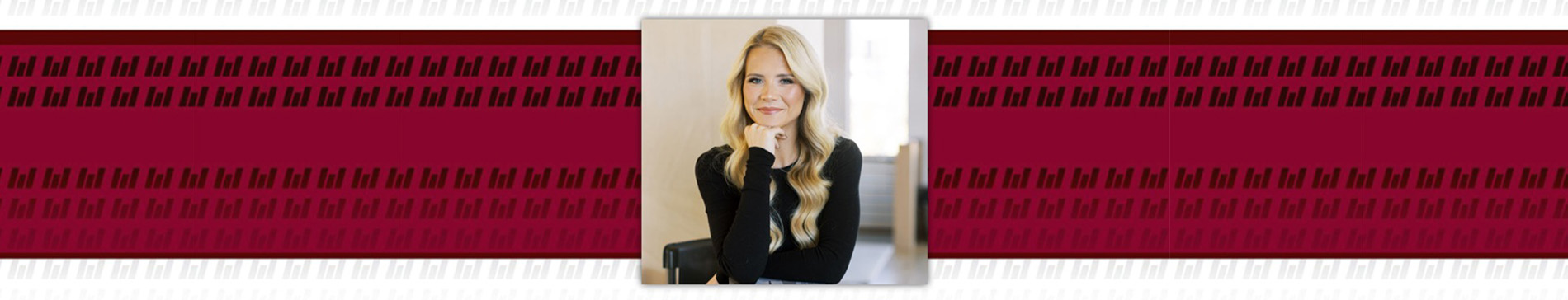 Elizabeth Smart's headshot