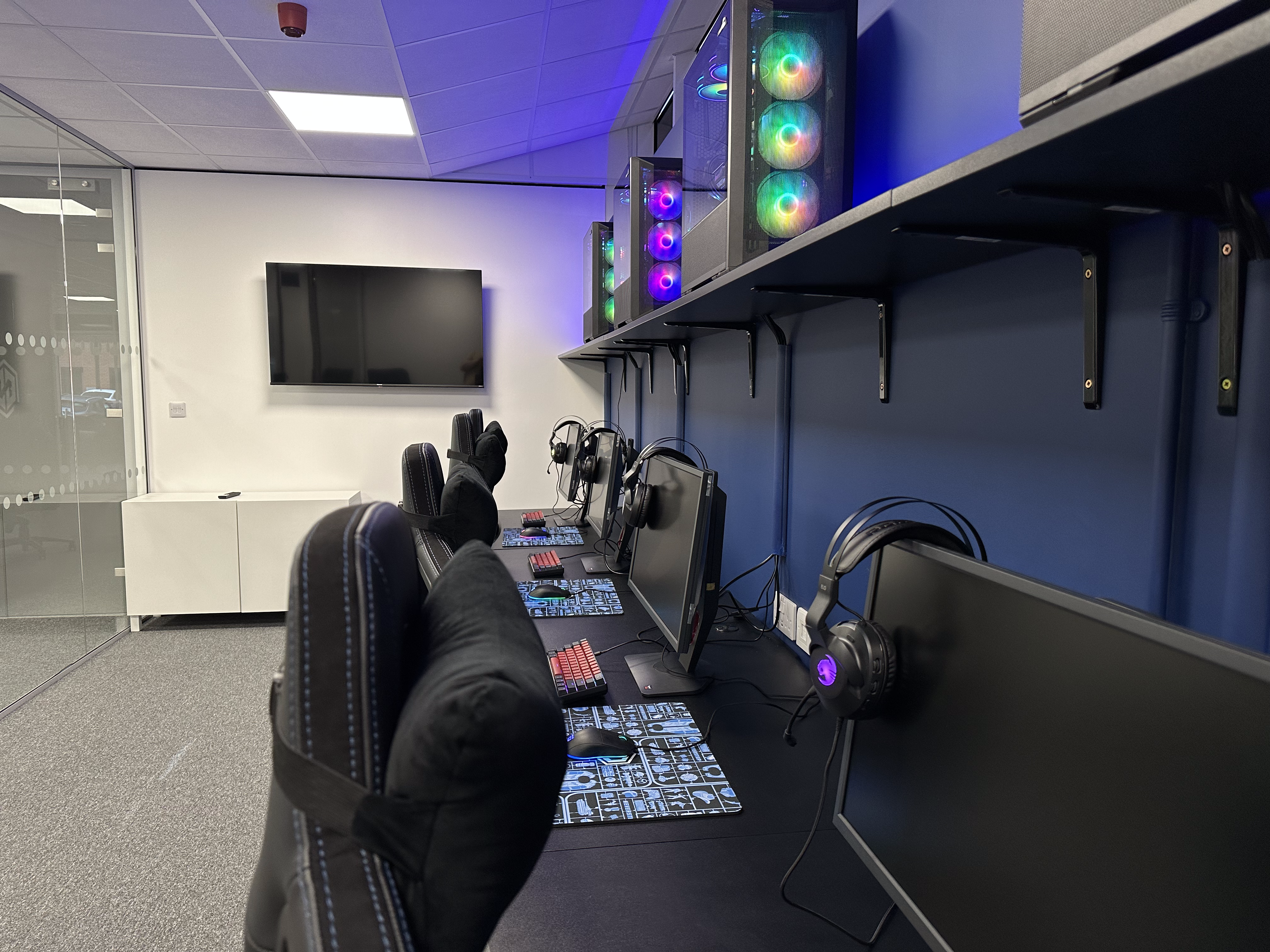 Bootcamp Room 4 at Pracrooms Sheffield, photo 2