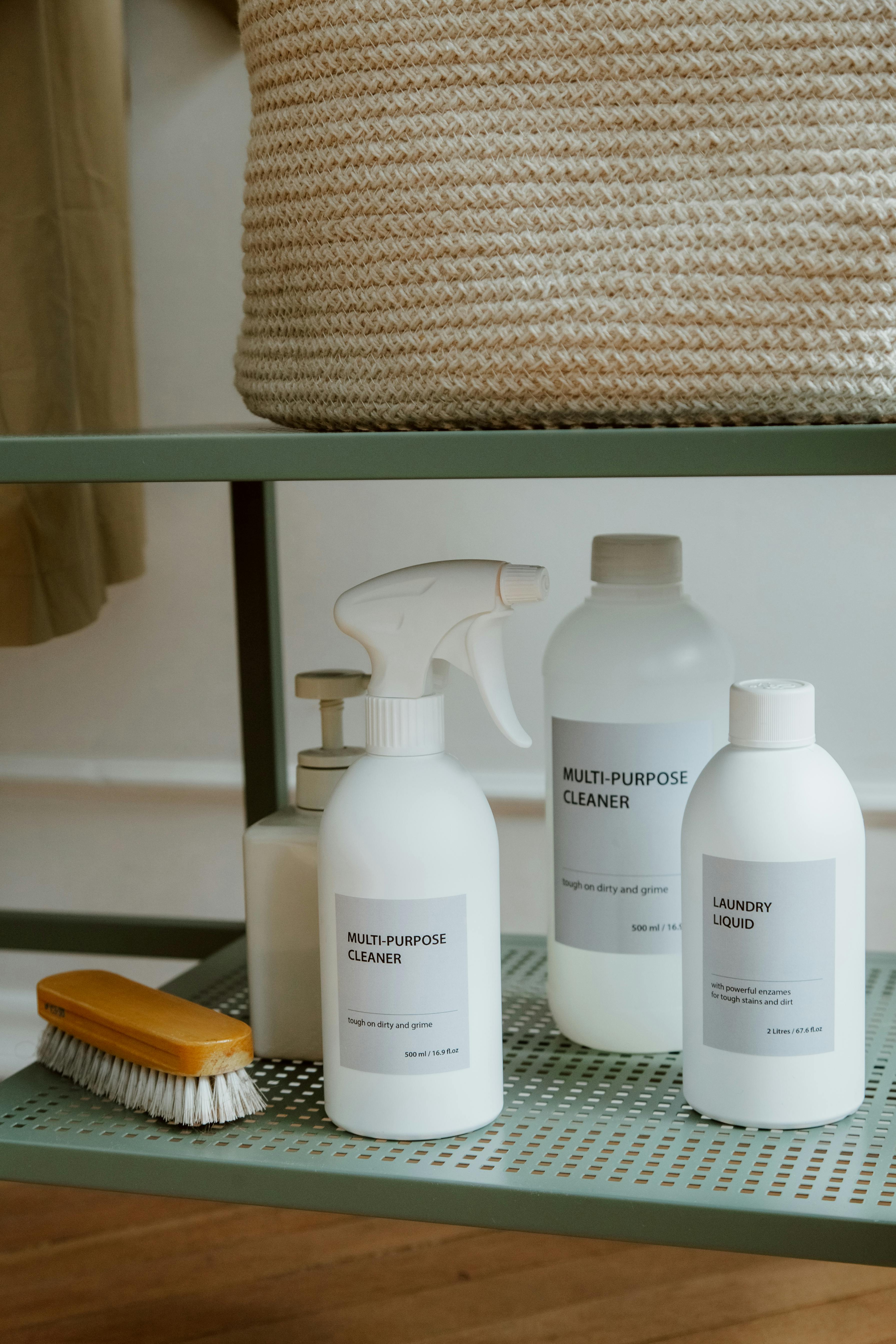 Nettoyants ménagers bio : 10 produits naturellement purs pour un foyer sain, écologiques et efficaces