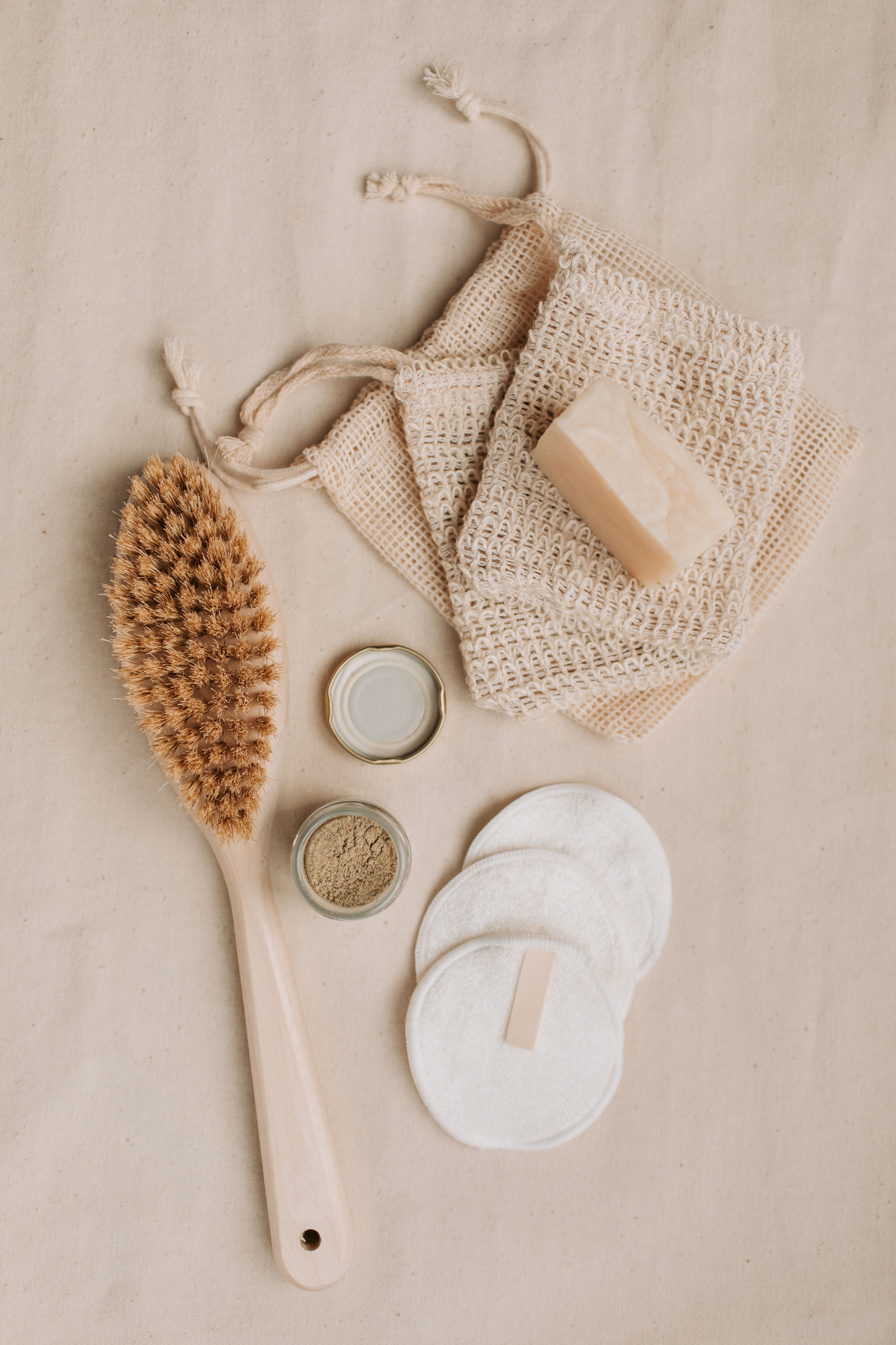 Nettoyants ménagers bio : 10 produits naturellement purs pour un foyer sain, écologiques et efficaces