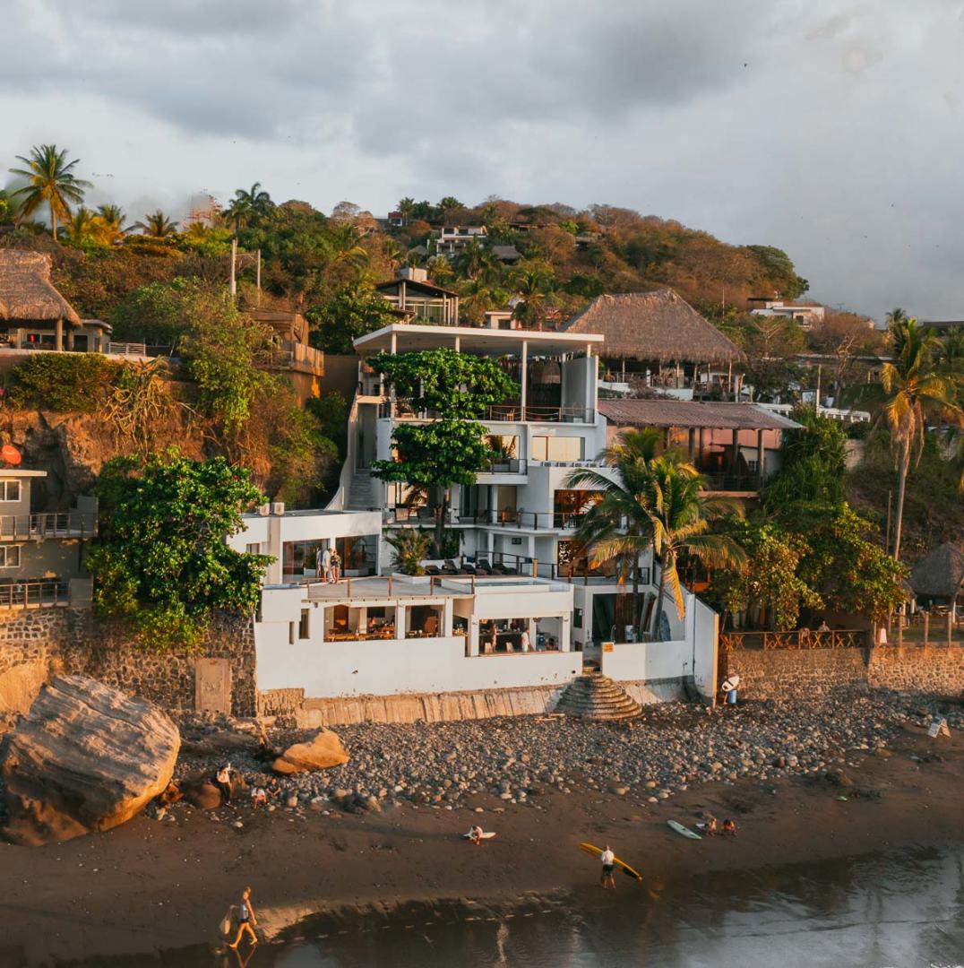 lapoint-el-salvador-surf-camp