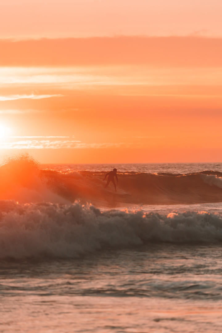 sunset-surf