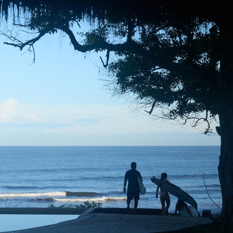 Heading-down-to-the-surf