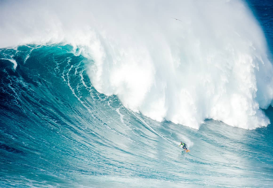 Nazare big wave surfing Portugal 10