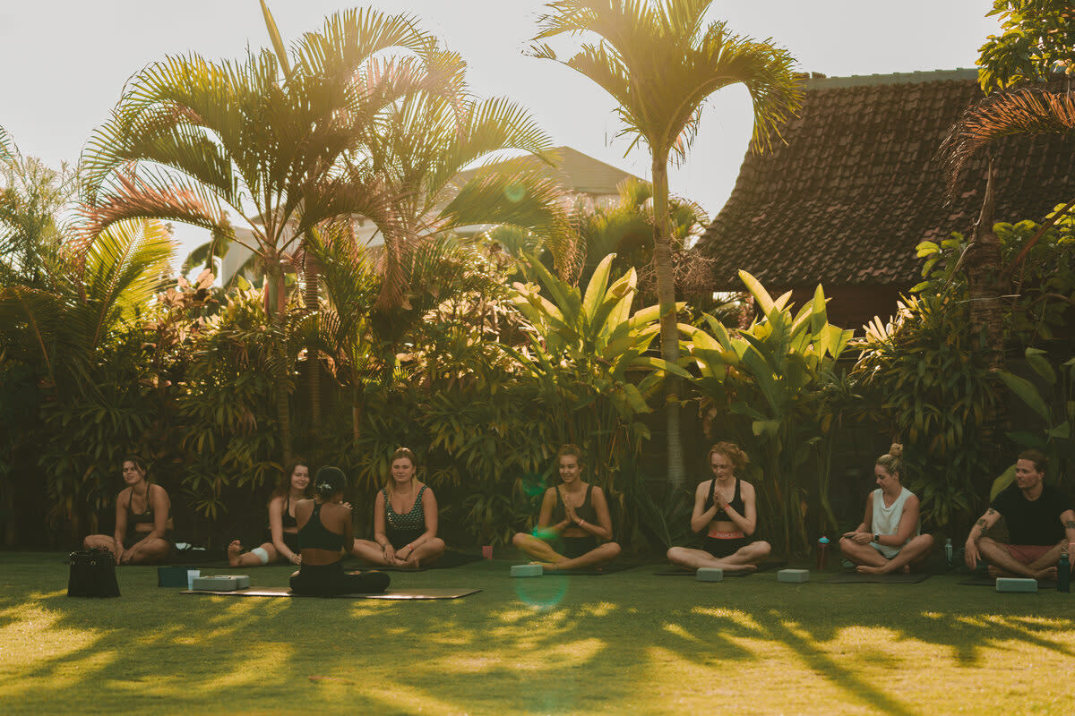 yoga surf camp bali lapoint