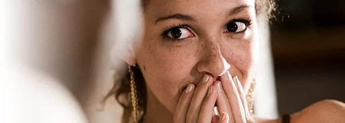 Mundgeruch loswerden: Ursachen und Behandlun 