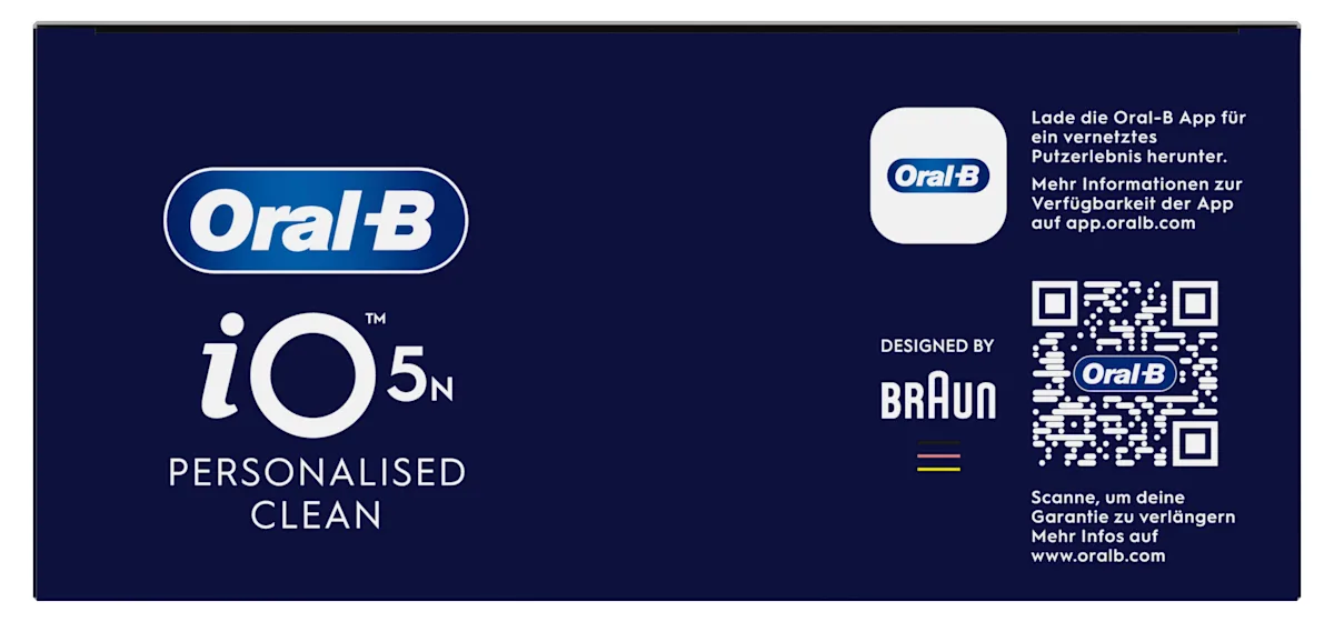 Oral-B iO5 Zahnbürste in Schwarz, zusammen mit Verpackung, Reiseetui und Ladefunktion; mit dem Hinweis Made in Germany.