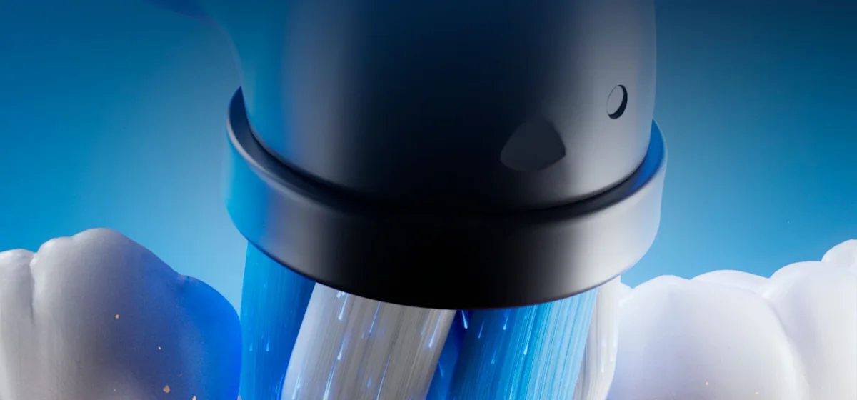 Oral-B iO 6 Zahnbürsten-Duo mit interaktivem Display für angeleitetes Putzen und dem Hinweis "Made in Germany".