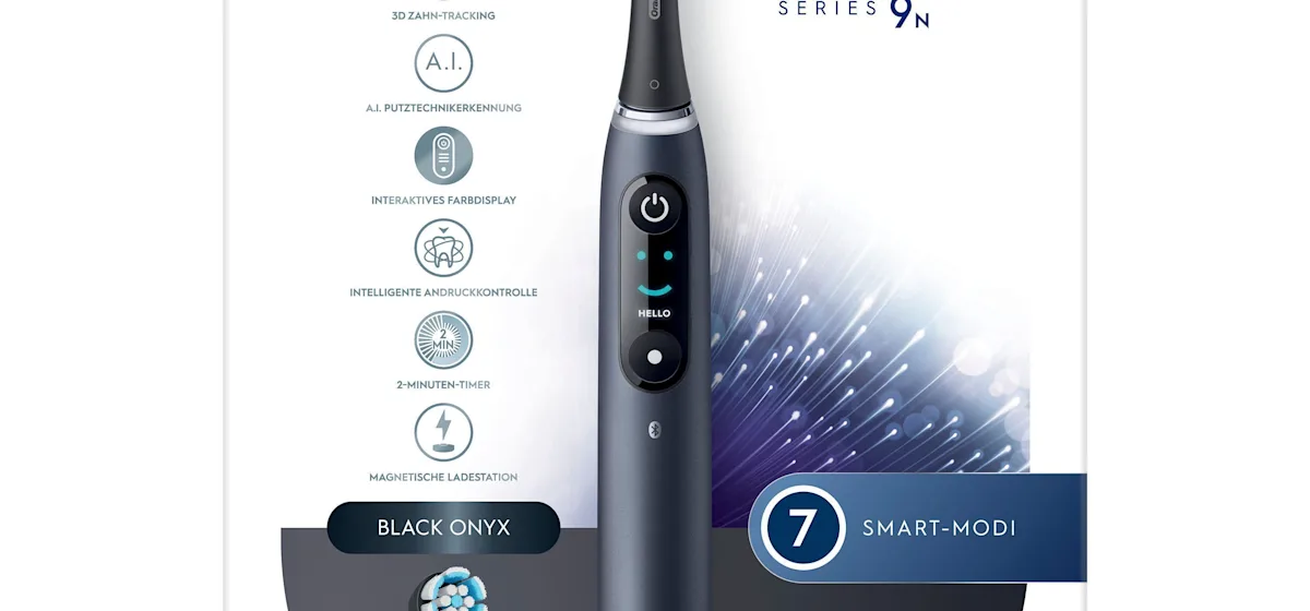 Oral-B iO9 Zahnbürste mit Verpackung, Reise-Etui mit Schnellladestation und „Made in Germany“ Anhänger.