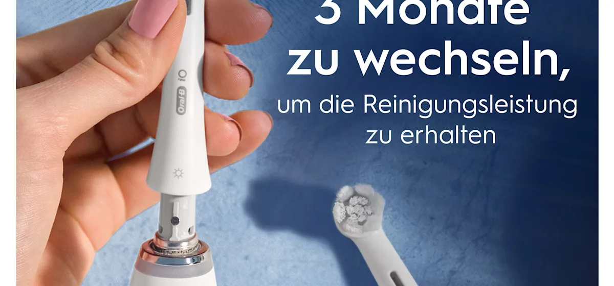 Oral-B iO Ultimative Reinigung, Original Aufsteckbürsten für elektrische Oral-B iO Zahnbürsten, 'Borsten-in-Borsten' Bündel, Weiß, 4 Stück