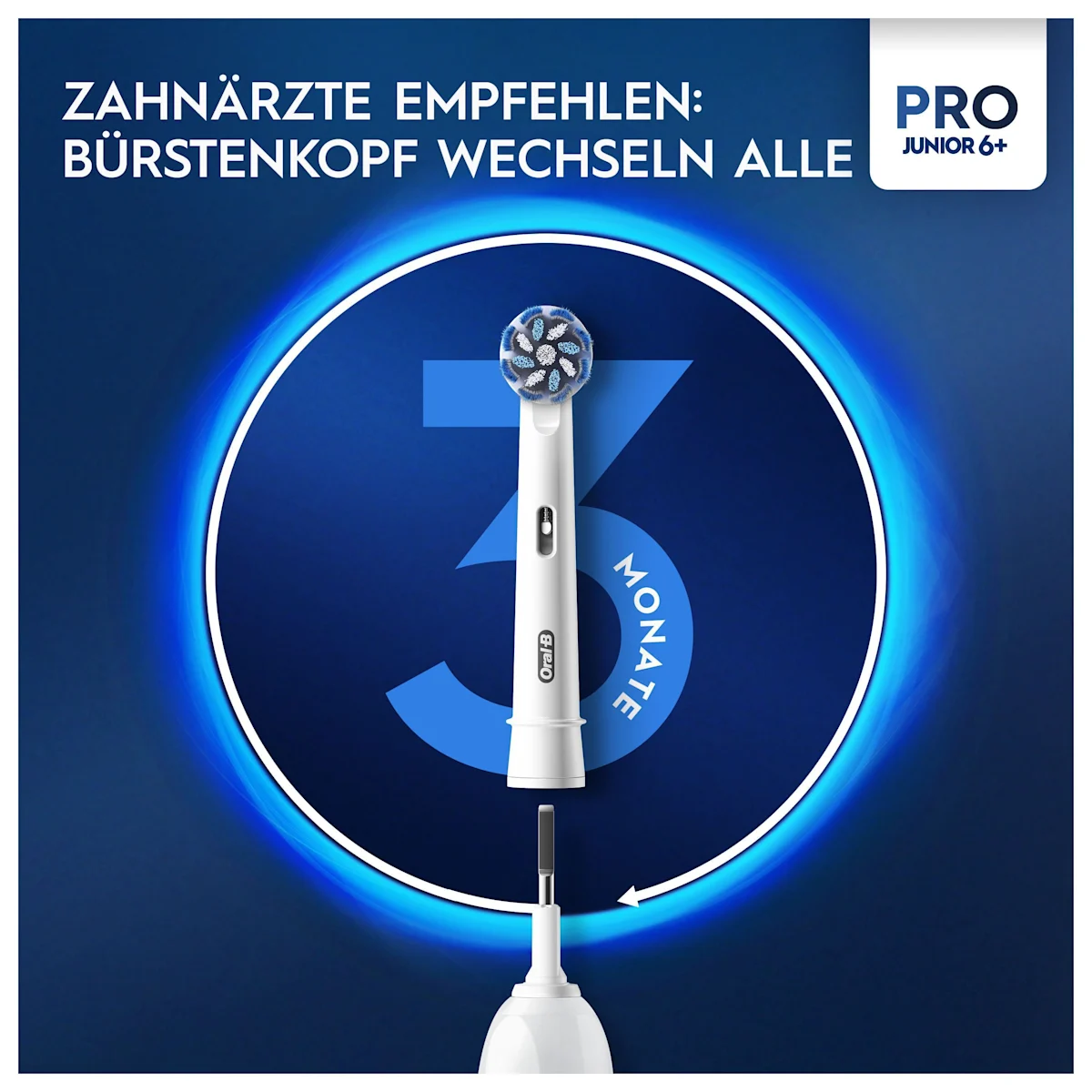 Oral-B PRO Junior 6+ elektrische Zahnbürste mit Verpackung, die 3D Reinigung hervorhebt.