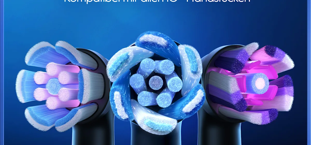 Oral-B iO5 Zahnbürste in Schwarz, zusammen mit Verpackung, Reiseetui und Ladefunktion; mit dem Hinweis Made in Germany.