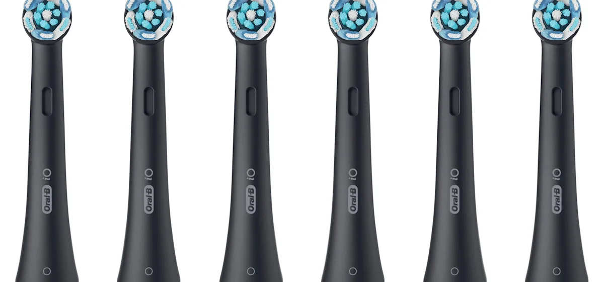 Oral-B iO Ultimative Reinigung, Original Aufsteckbürsten für elektrische Oral-B iO Zahnbürsten, 'Borsten-in-Borsten' Bündel, Schwarz