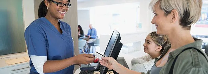 Die Kosten und Finanzierung von Zahnspangen 