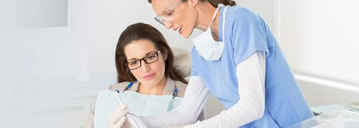 Verwendung von Zahnseide & Zahnpflege bei Diabetes