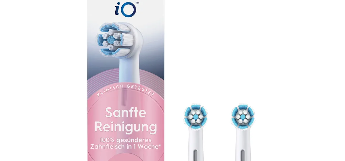 Oral-B iO Aufsteckbürsten-Verpackung, hervorgehoben wird die "Sanfte Reinigung" und dass zwei Bürsten enthalten sind.