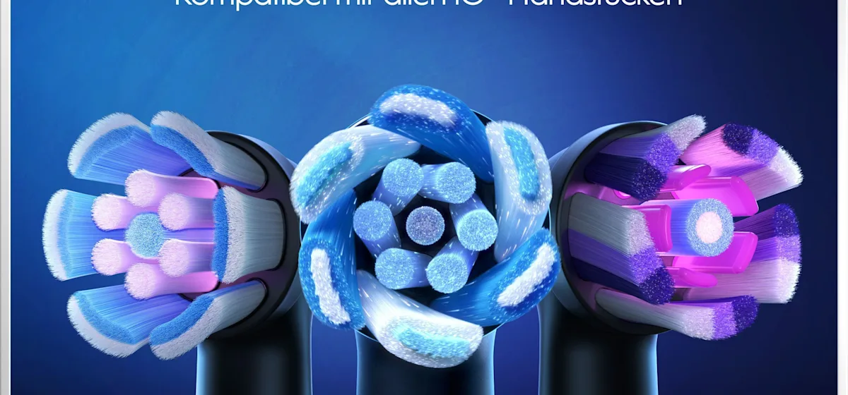 Oral-B iO6 elektrische Zahnbürste mit Verpackung, die geführte Reinigung mit der App hervorhebt, damit keine Stelle ausgelassen wird. Mit Made in Germany Anhänger.