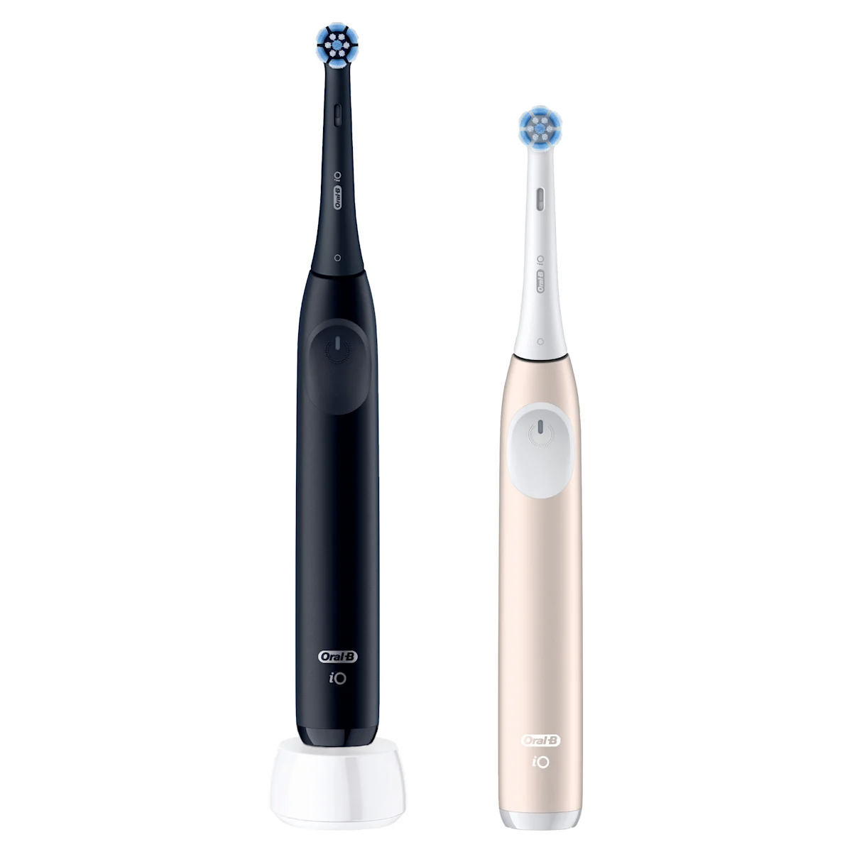 Oral-B iO Series 2 Zahnbürste, Verpackung mit dem Hinweis auf 100% sauberere Zähne im Vergleich zu einer herkömmlichen Handzahnbürste