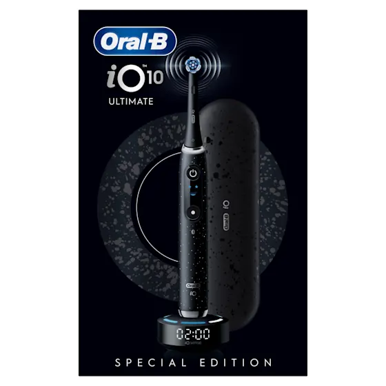 Oral-B iO 10 Ultimate Zahnbürste, mit Verpackung und Zubehör, hervorgehoben als Oral-B's beste Zahnbürste.