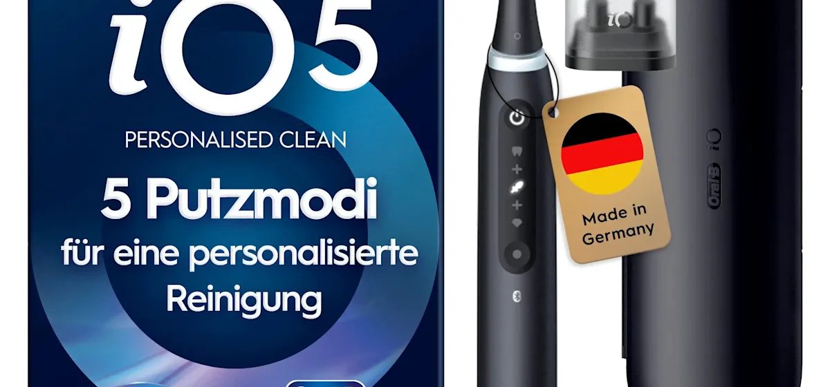 Oral-B iO5 Zahnbürste in Schwarz, zusammen mit Verpackung, Reiseetui und Ladefunktion; mit dem Hinweis Made in Germany.