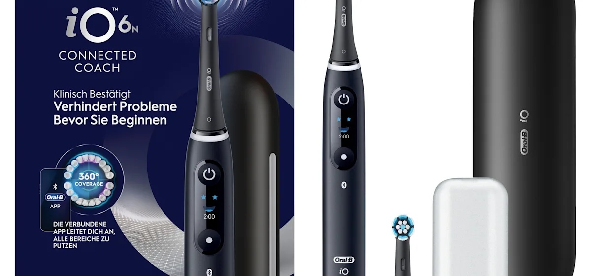Oral-B iO6 elektrische Zahnbürste mit Verpackung, die geführte Reinigung mit der App hervorhebt, damit keine Stelle ausgelassen wird. Mit Made in Germany Anhänger.