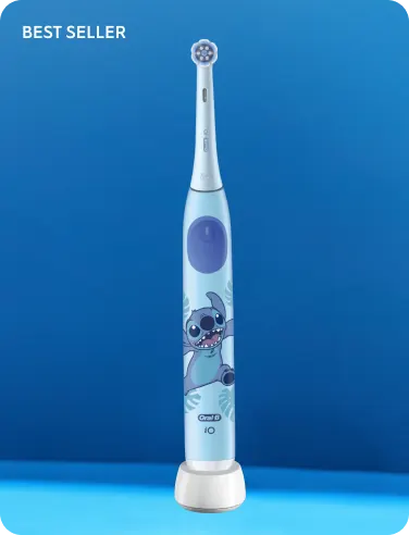 Oral-B kids electric toothbrush with Snitch design and soft blue bristles