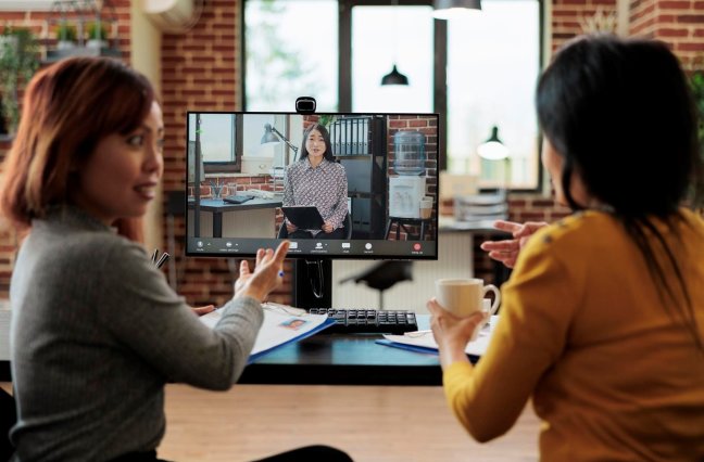Tips and best practices for managing a remote call center | CallMiner