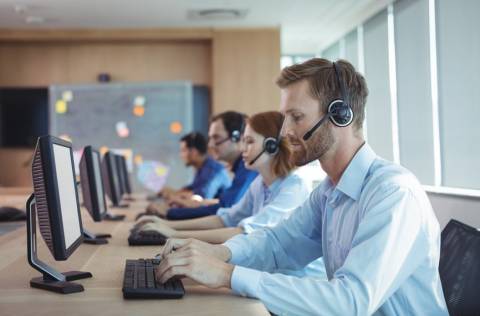 busy call center agents