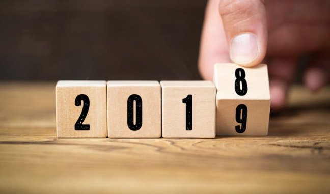 Numbered blocks indicating year change 2018 to 2019