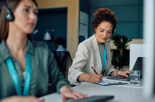 Why average handle time (AHT) in call centers matters | CallMiner