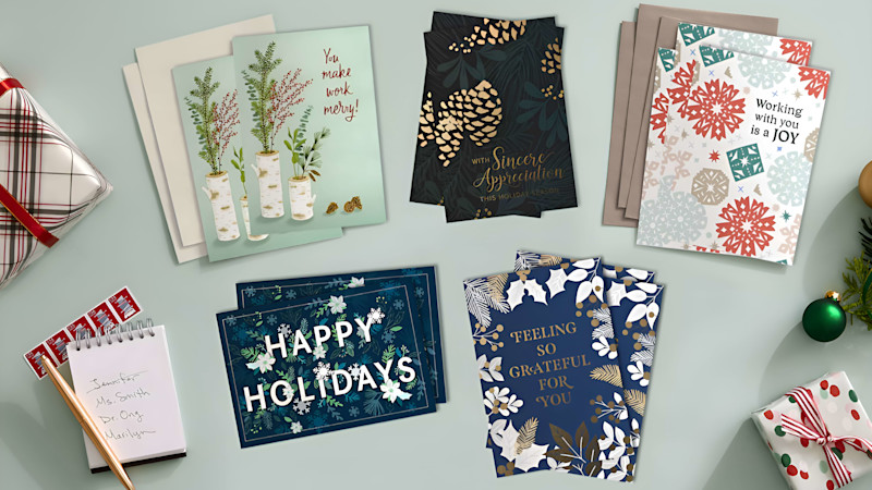 What to Write in a Business Holiday Card to Employees ARTICLE HERO IMAGE