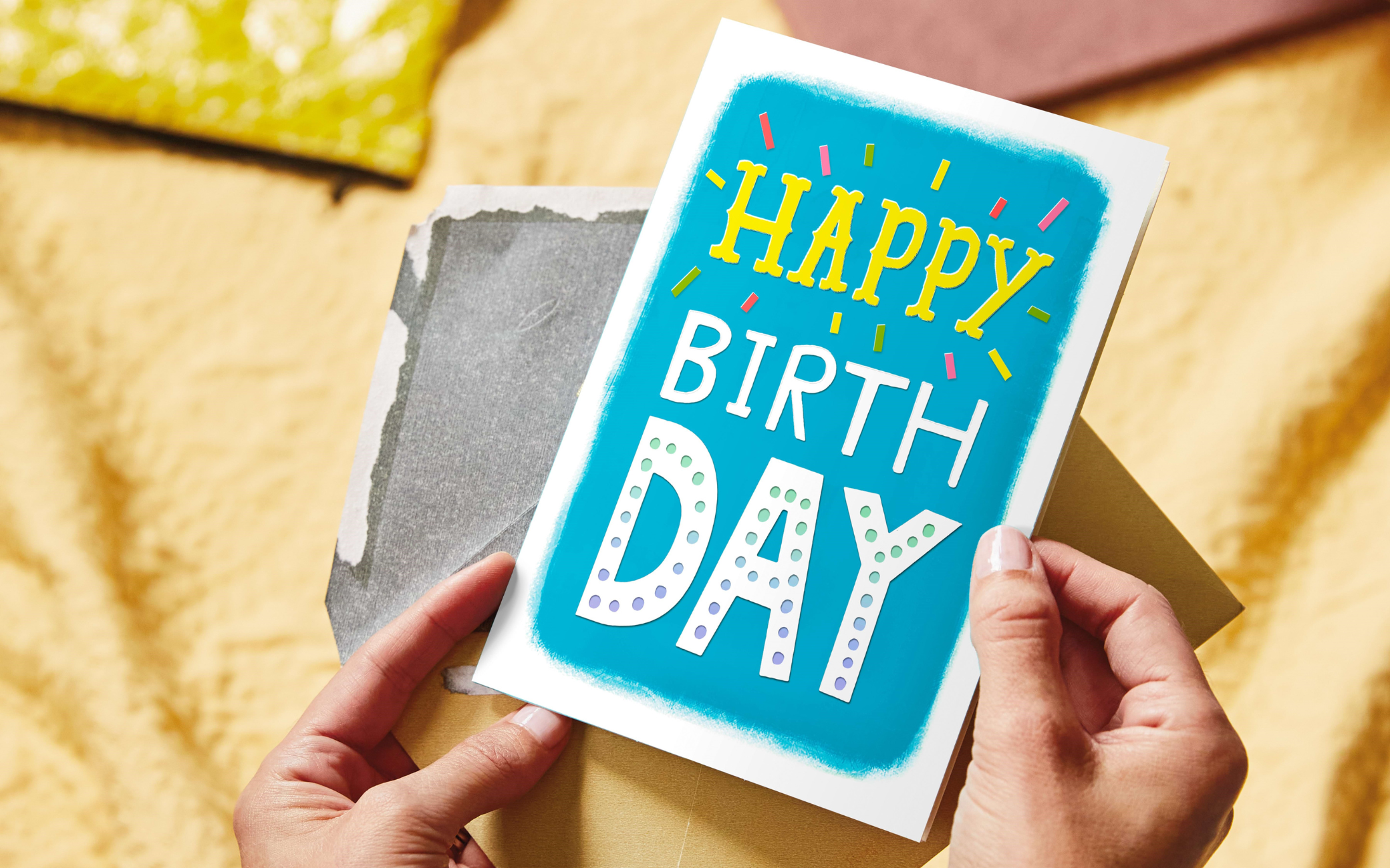 Custom Birthday Cards Mailed For You in Three Clicks ARTICLE HERO IMAGE