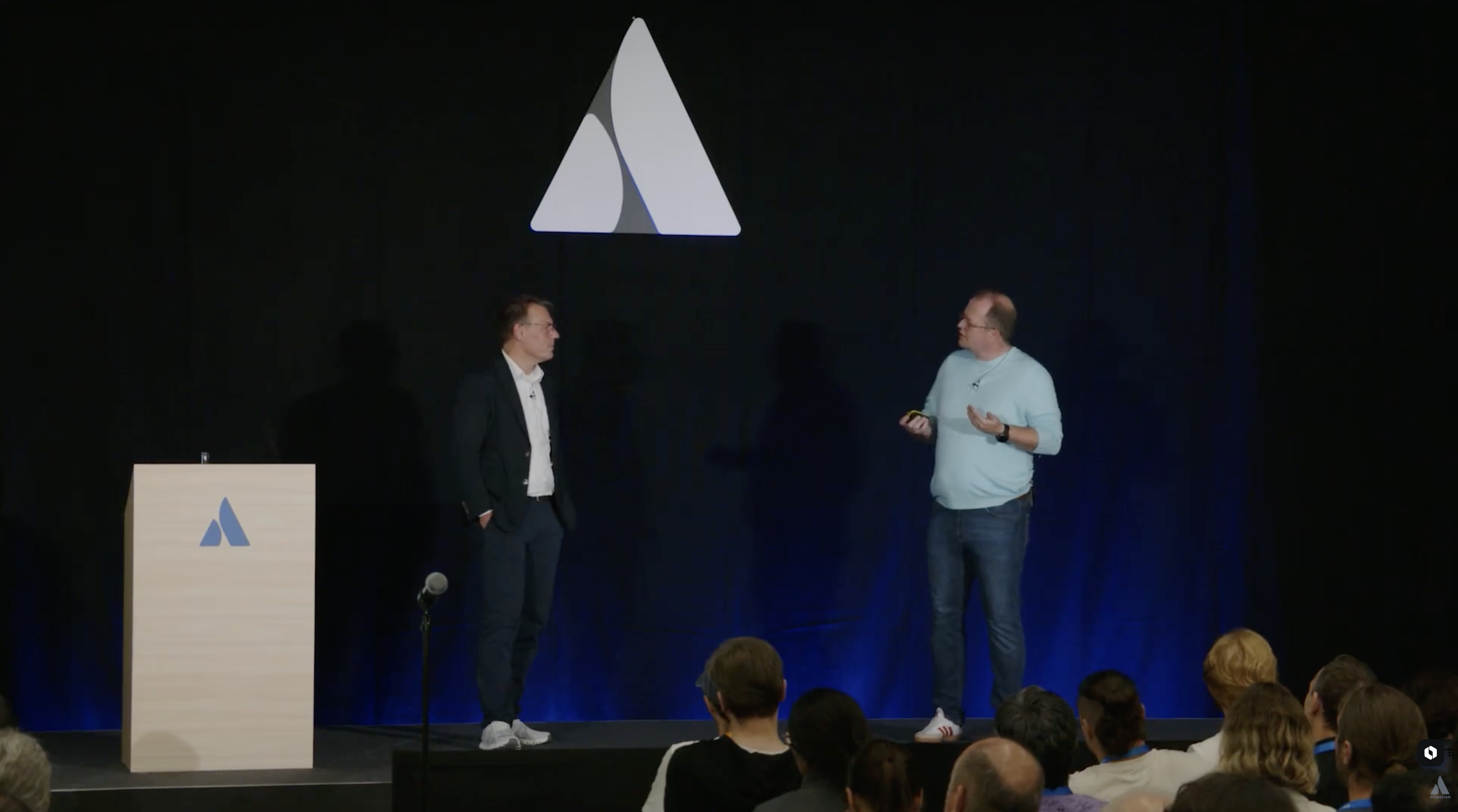 Mercedes‑Benz drives the future of mobility with Atlassian