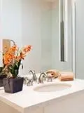 SPRING CLEANING THE BATHROOM