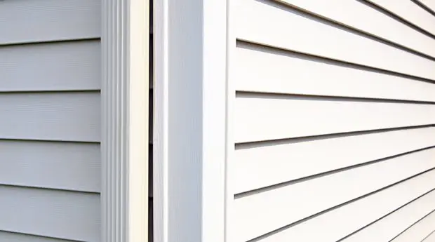 CLEAN VINYL SIDING WITH EASE!