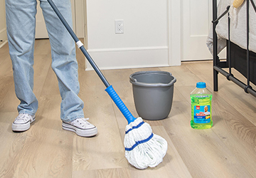 How-to-clean-harwood-laminate-floors-thumb