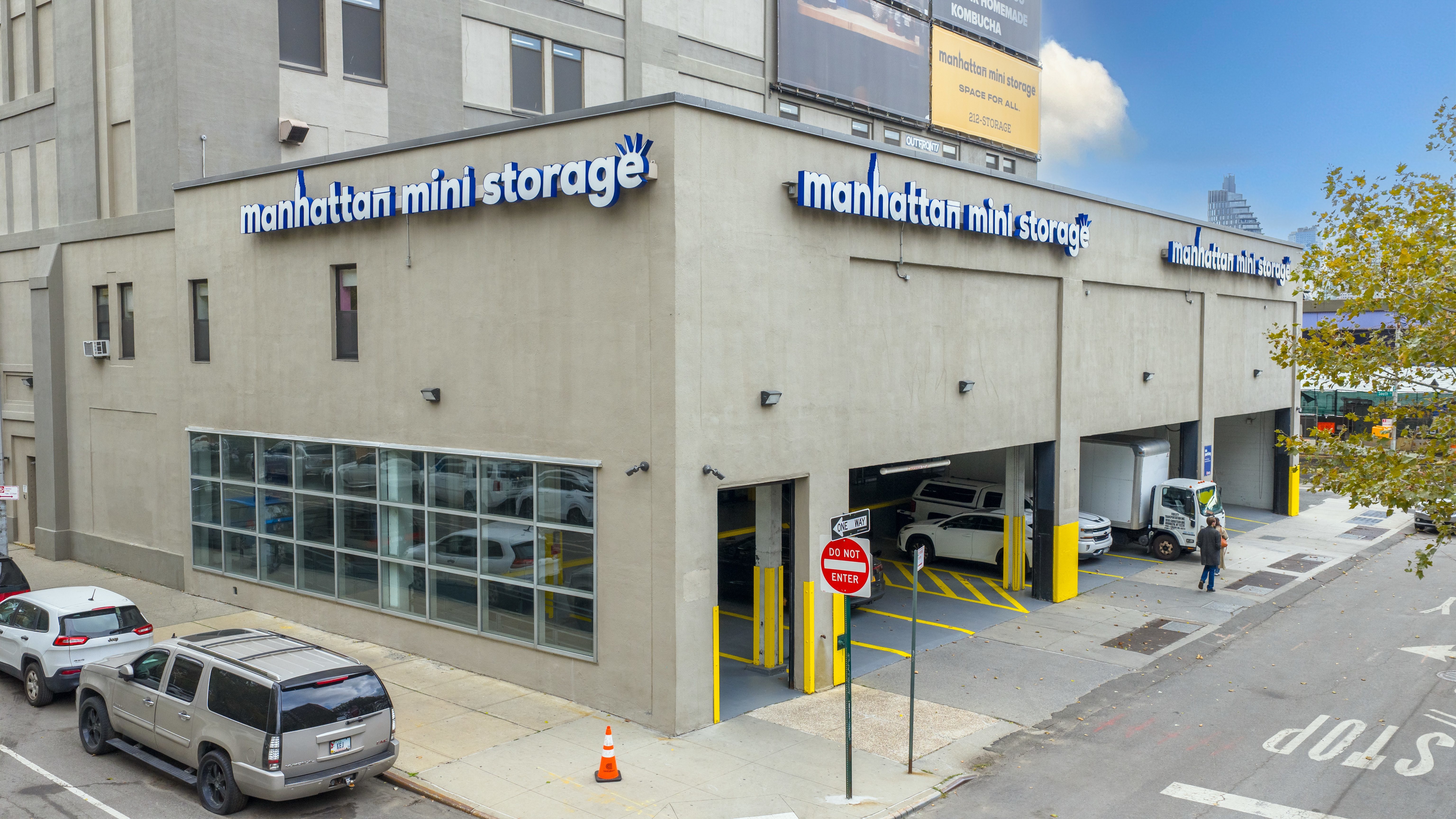 Manhattan Mini Storage on 220 South St in New York Self Storage