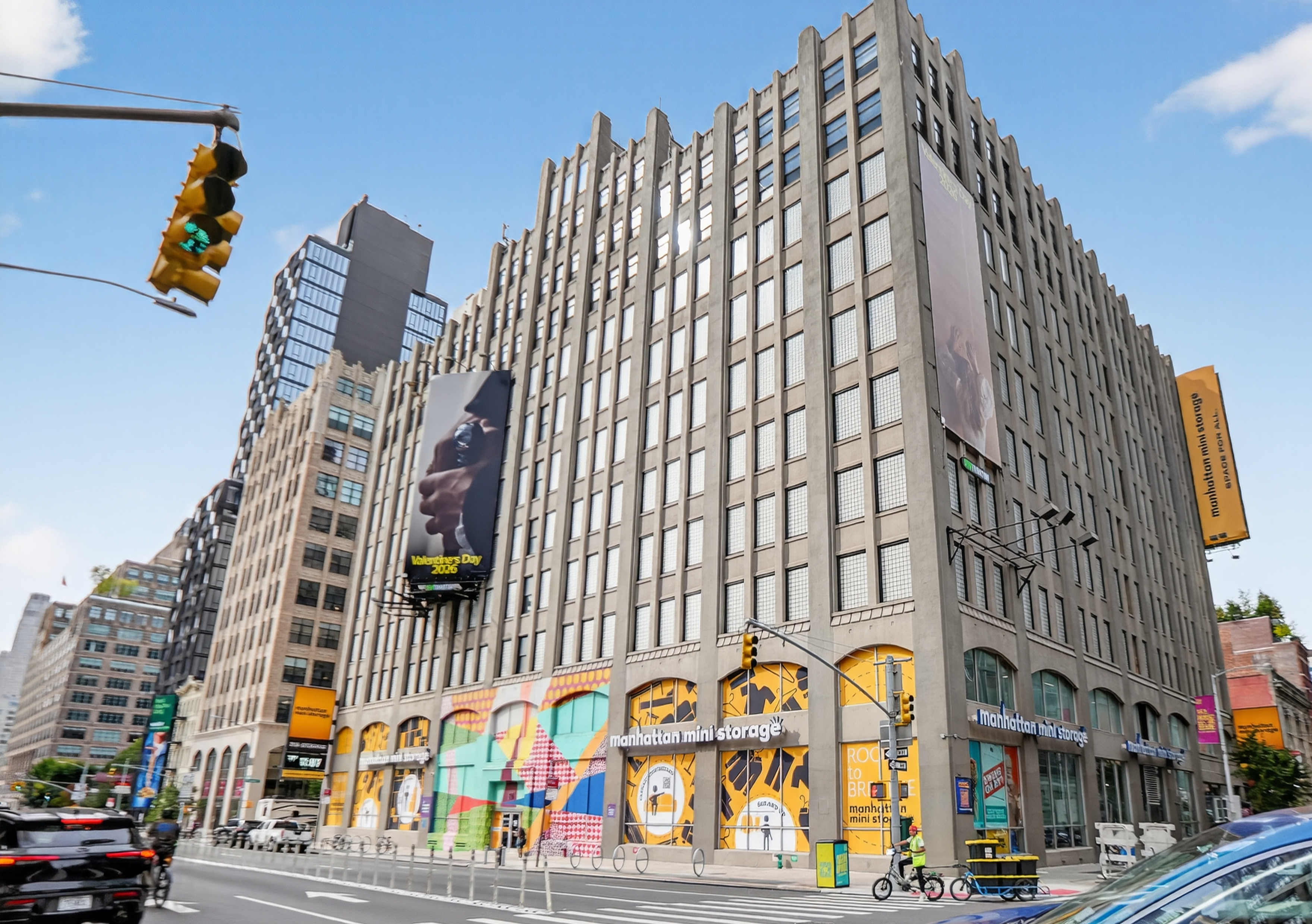 Manhattan Mini Storage on 260 Spring St in New York Self Storage