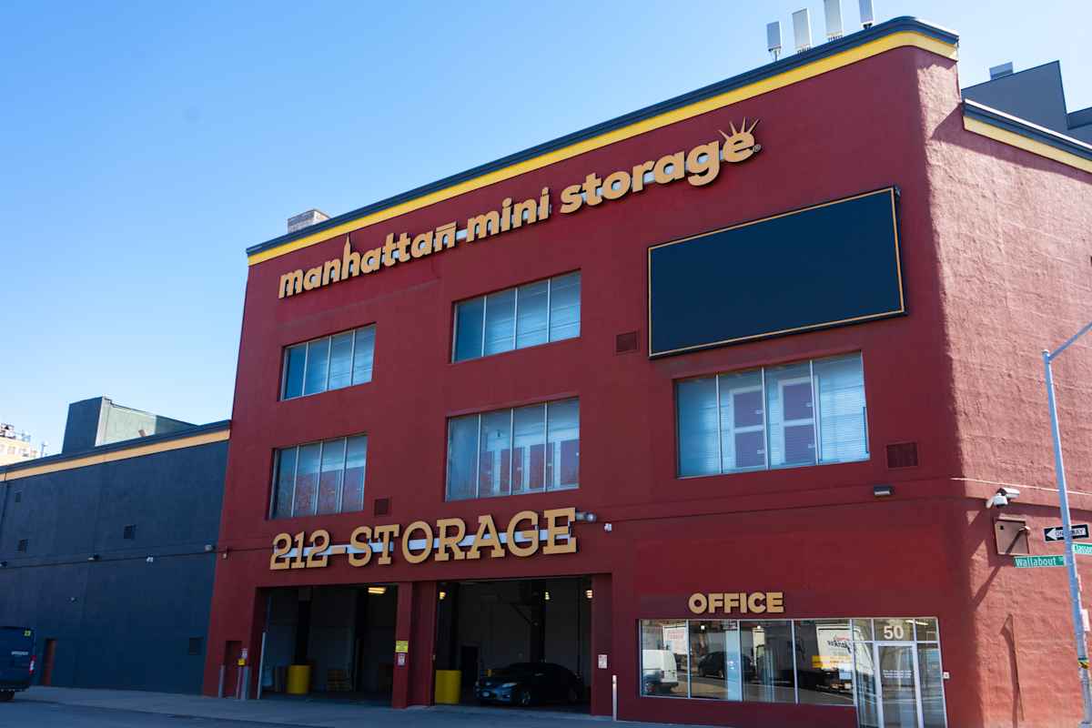 Manhattan Mini Storage at 50 Wallabout St
