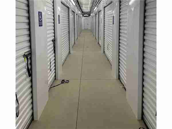 climate controlled self storage units in Astoria, Queens at Manhattan Mini Storage on 30th Ave