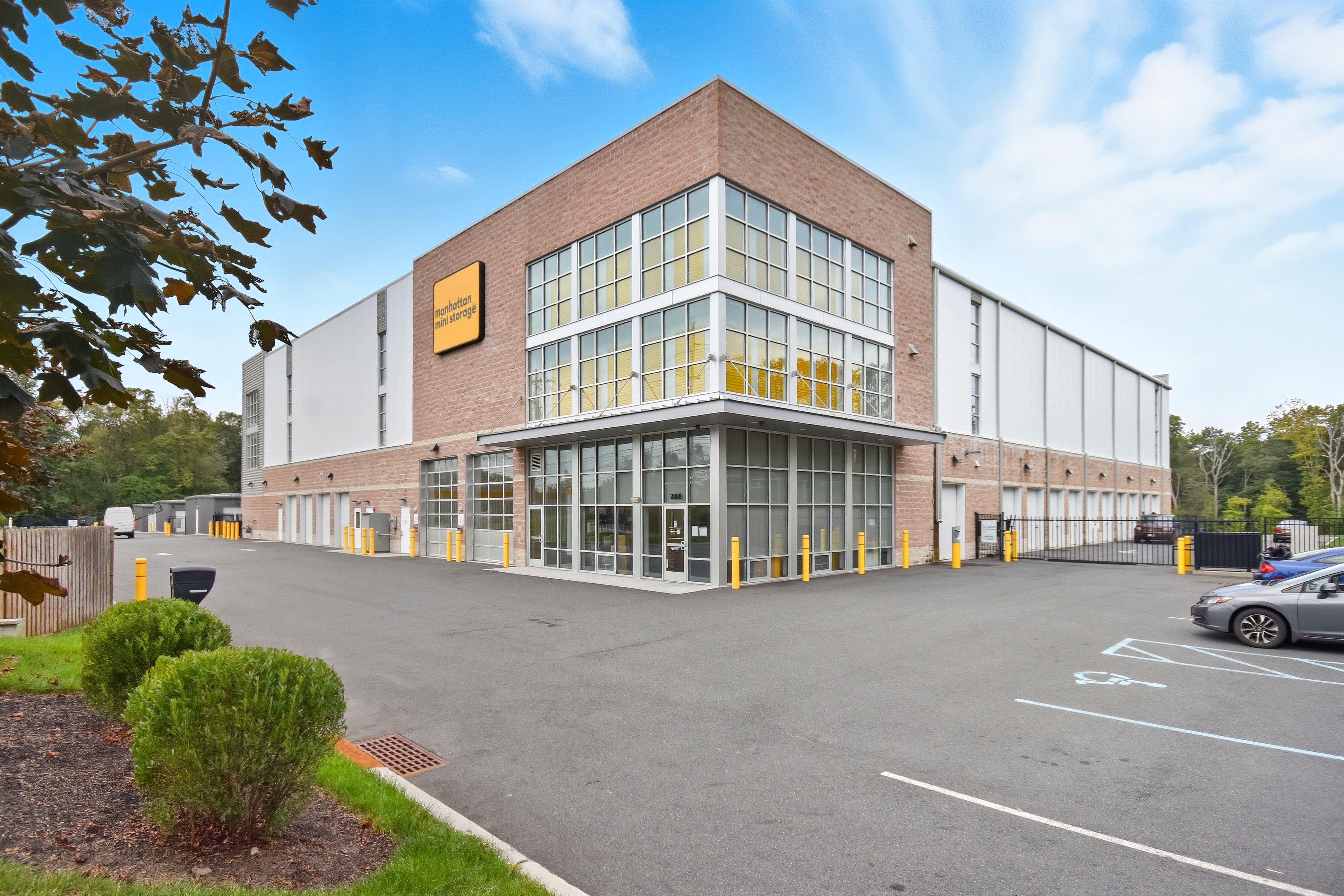 Manhattan Mini Storage on 3969 US-1 in Monmouth Junction Self Storage