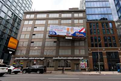 Image of facility at 161 Varick St